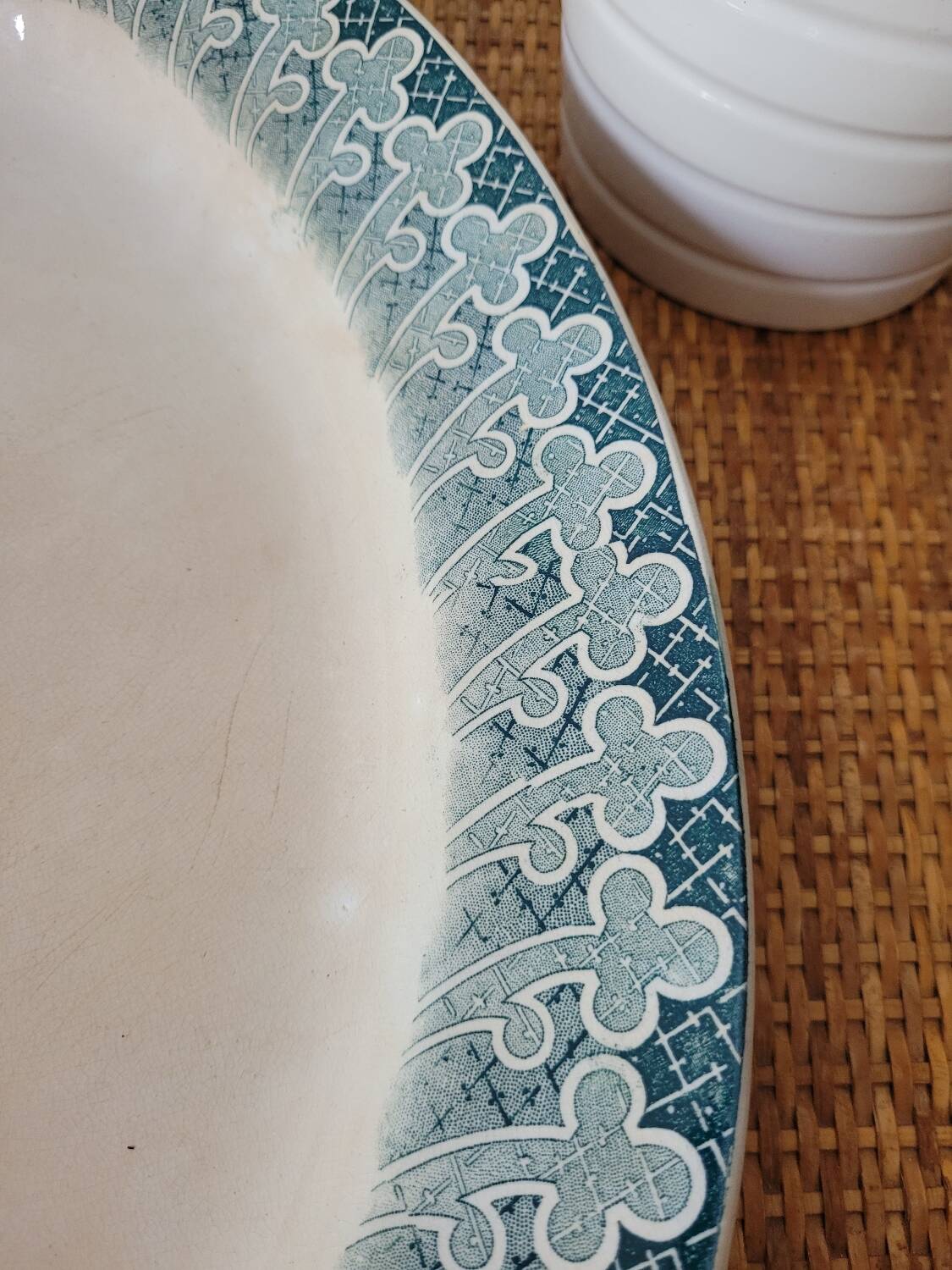 Long dish Richelieu Terre de fer