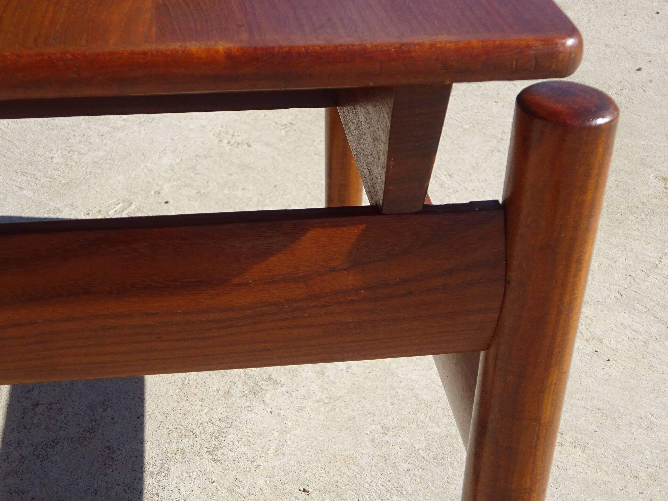 Karl Sørlie & Sønner 3-seater modular bench and coffee table