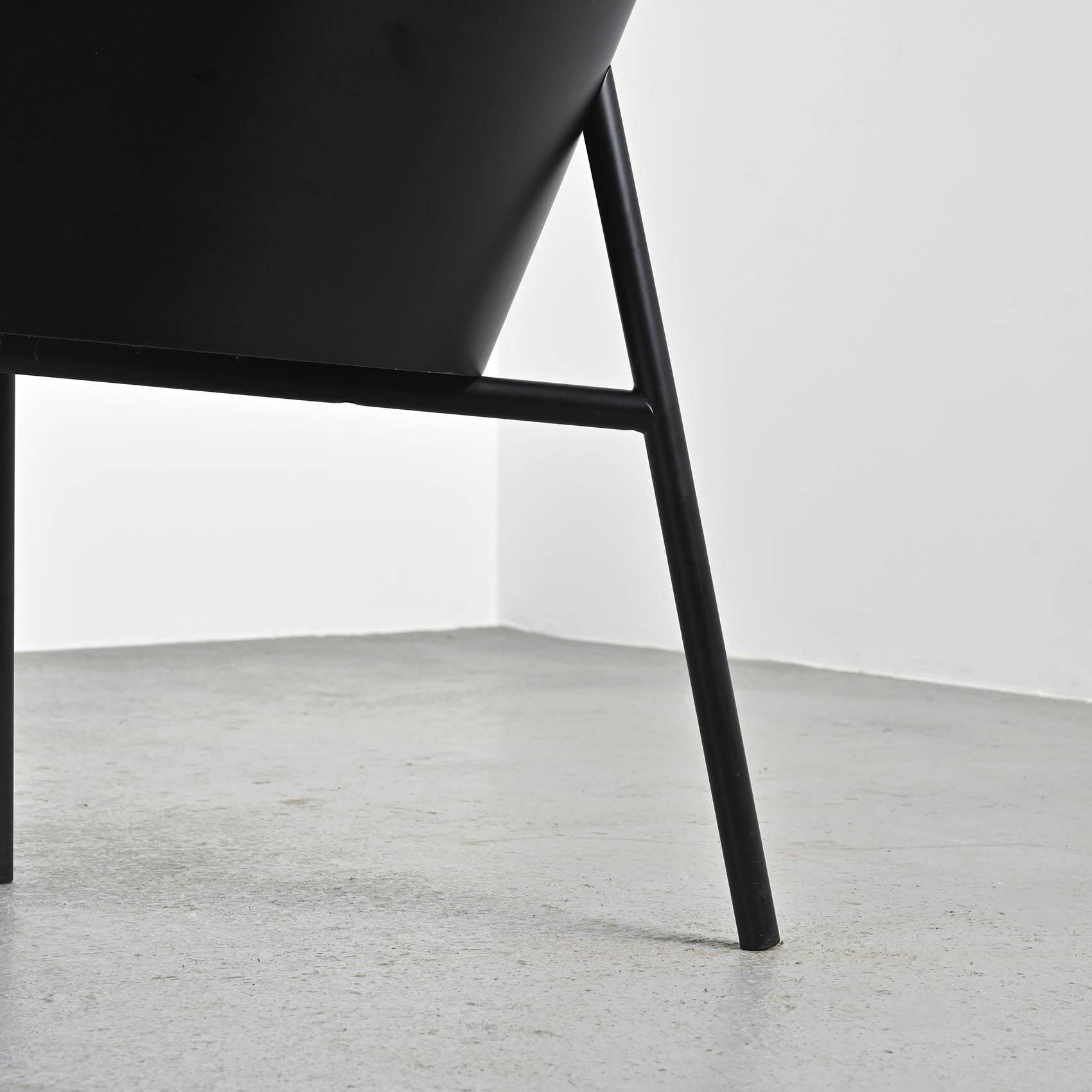 Suite de six fauteuils Costes par Philippe Starck, circa 1984