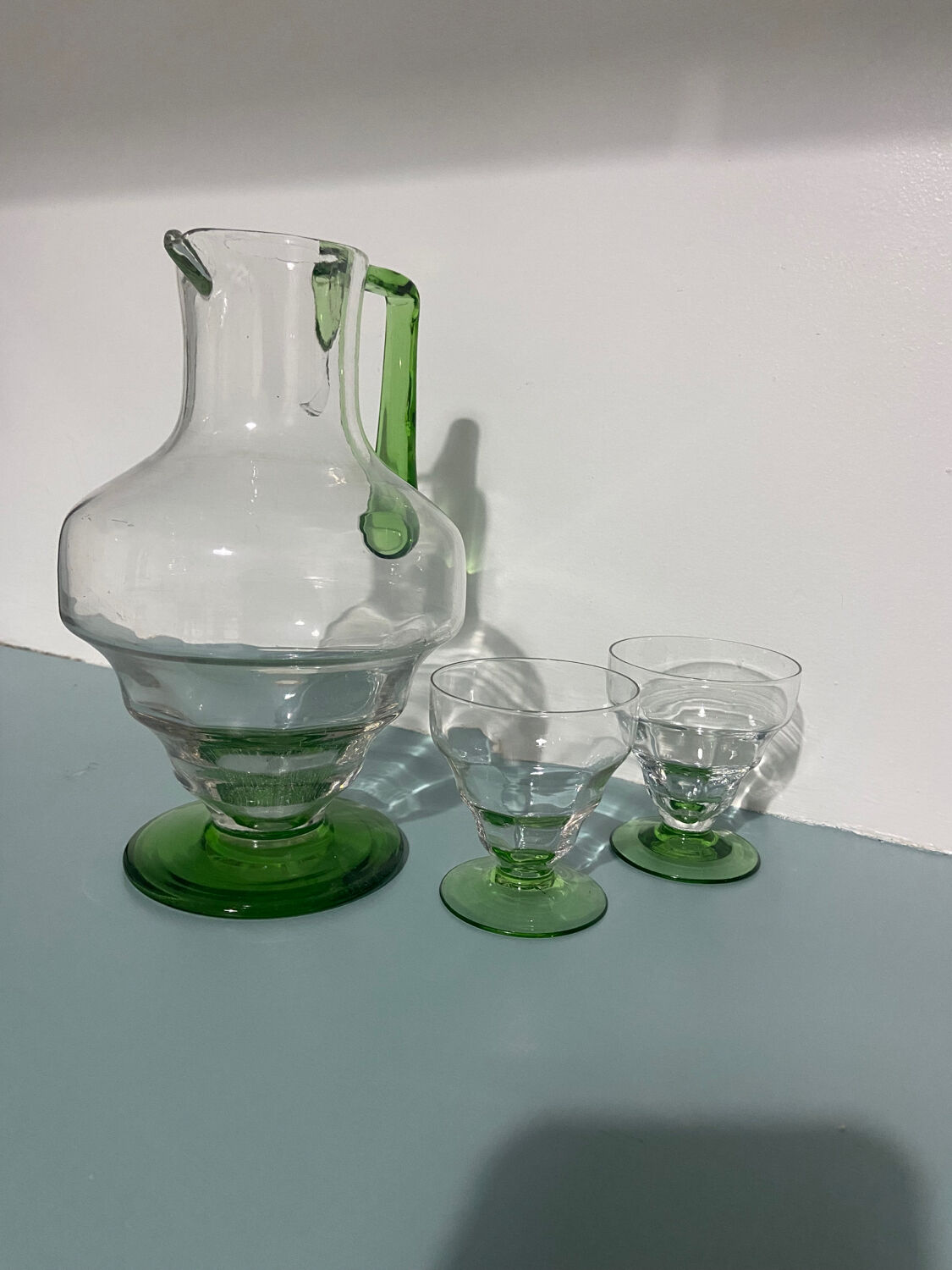 Carafe and 2 glasses