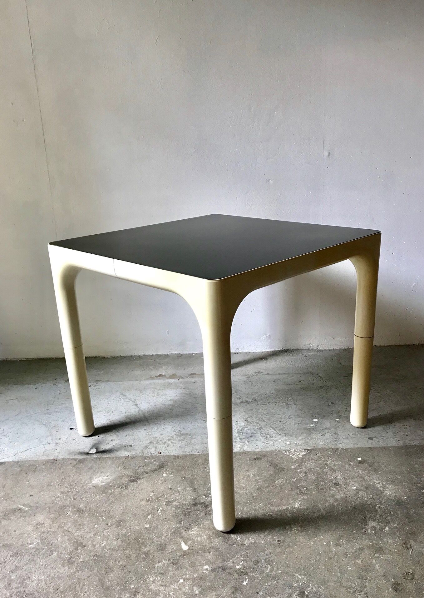 Table 1970 ring design Longato, Italie