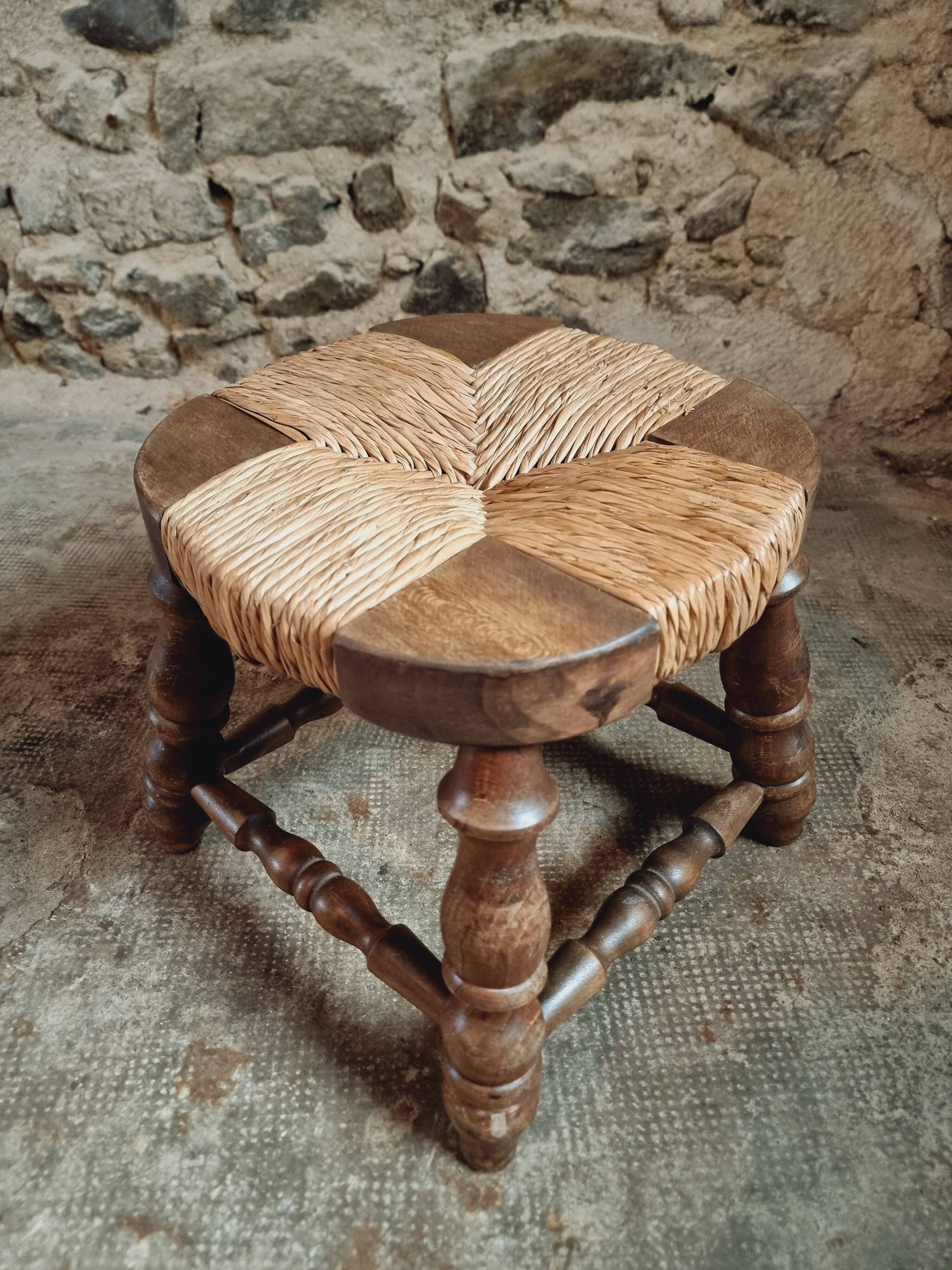 Vintage beechwood stool with straw seat – France, 1950s