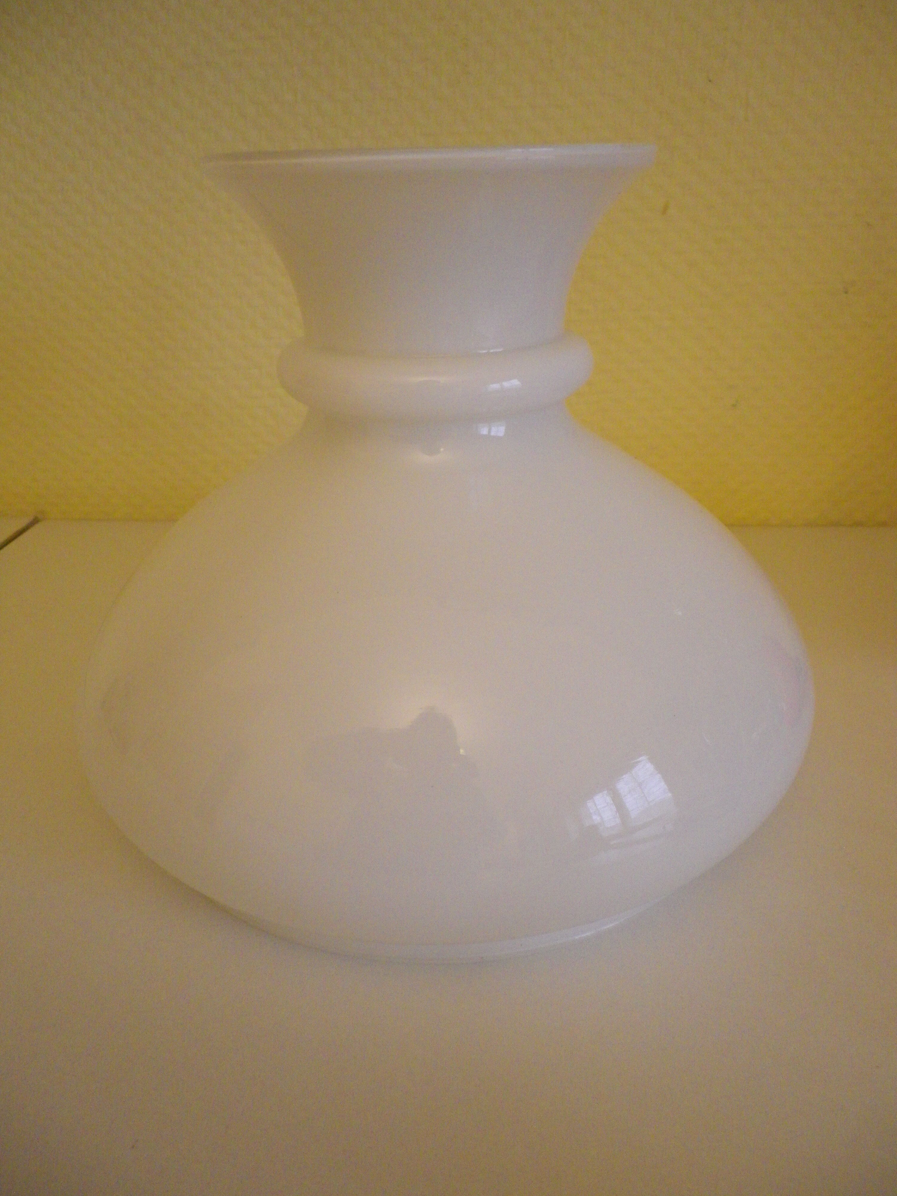 Vintage hanging from the 70s with chrome frame and enamelled orange ball finish