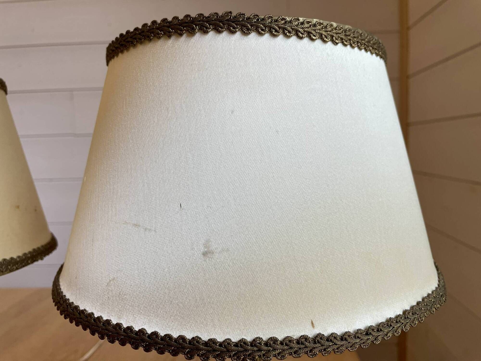 Pair of vintage bedside lamps in brass with marble base from the 70s.