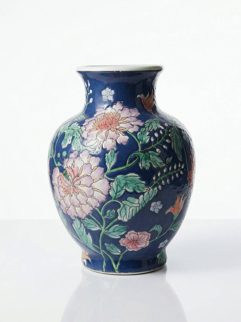 Large baluster vase in Chinese porcelain with vintage floral decoration from the 1970s-80s.