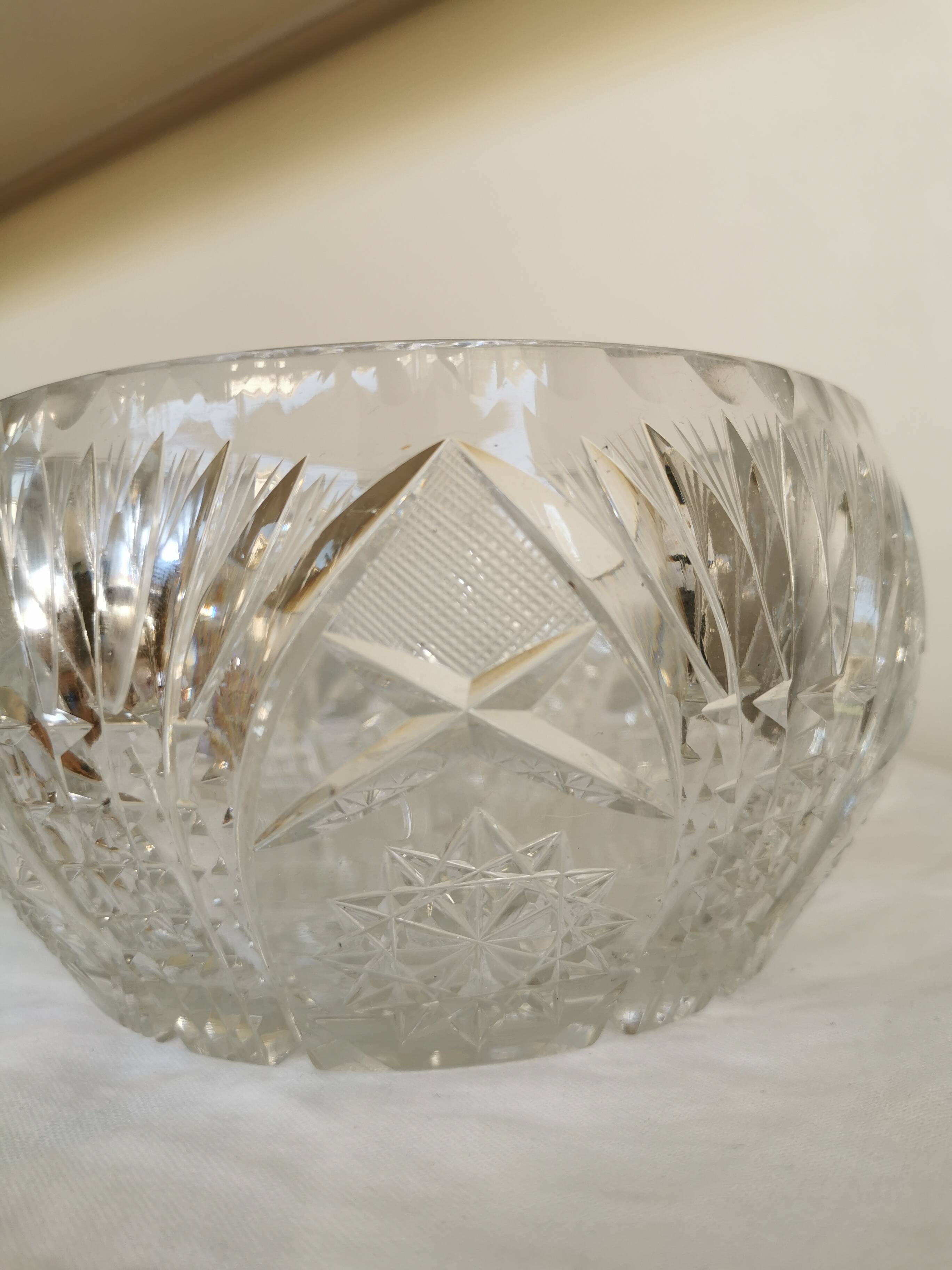 Bol en cristal de plomb vintage des années 1970 : pièce maîtresse de table bohémienne