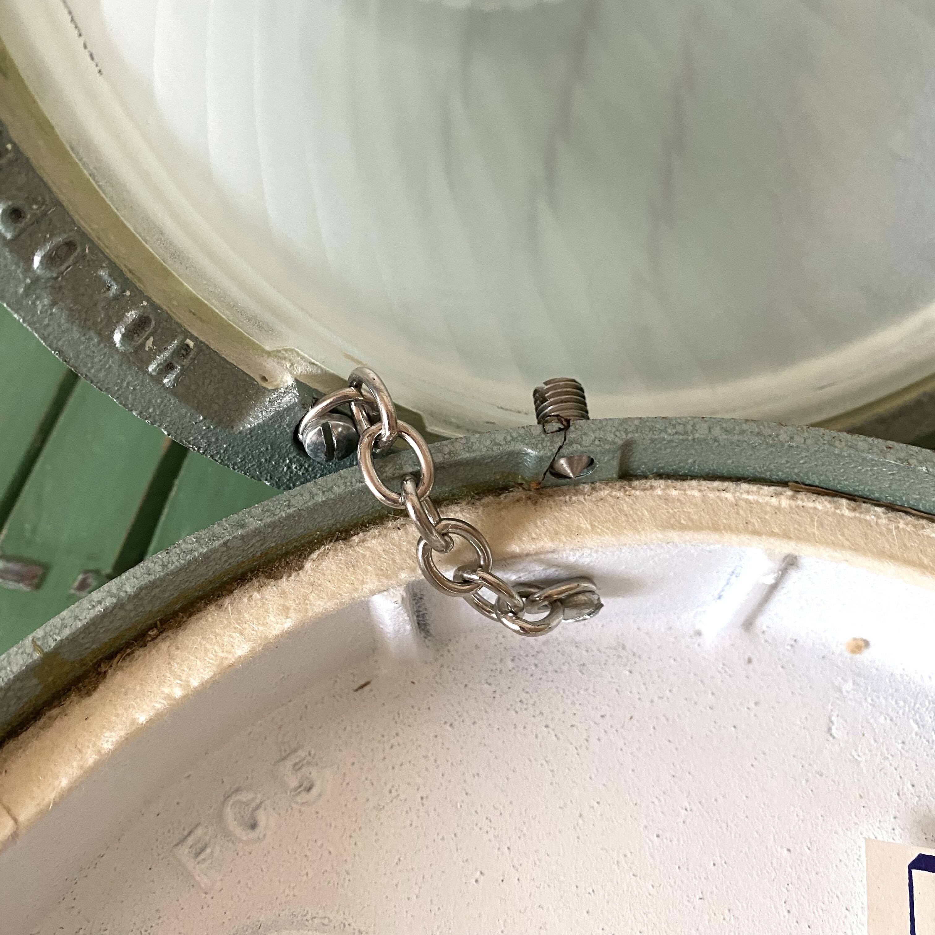 Holophane industrial ceiling light CE 200