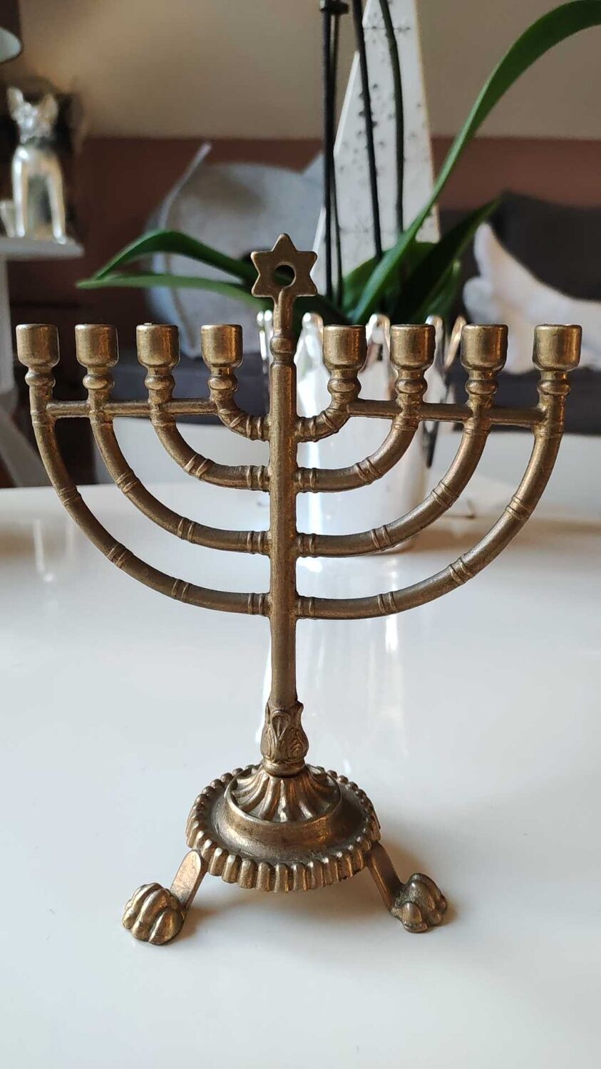 Ancient Menorah of Jerusalem/Jewish Candlestick with 7 tripod branches. Star David. In gilded bronze