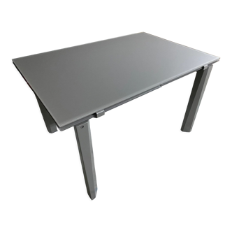 Calligaris dining table with extensions