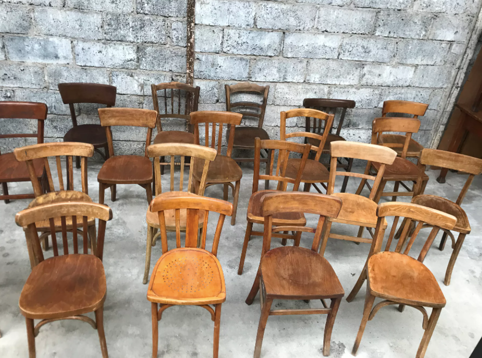 Set of 10 curved wooden bistro chairs