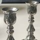Paire Bougeoirs Hébraïques/Shabbat. Karshi Israël 1955 En métal Alpaca