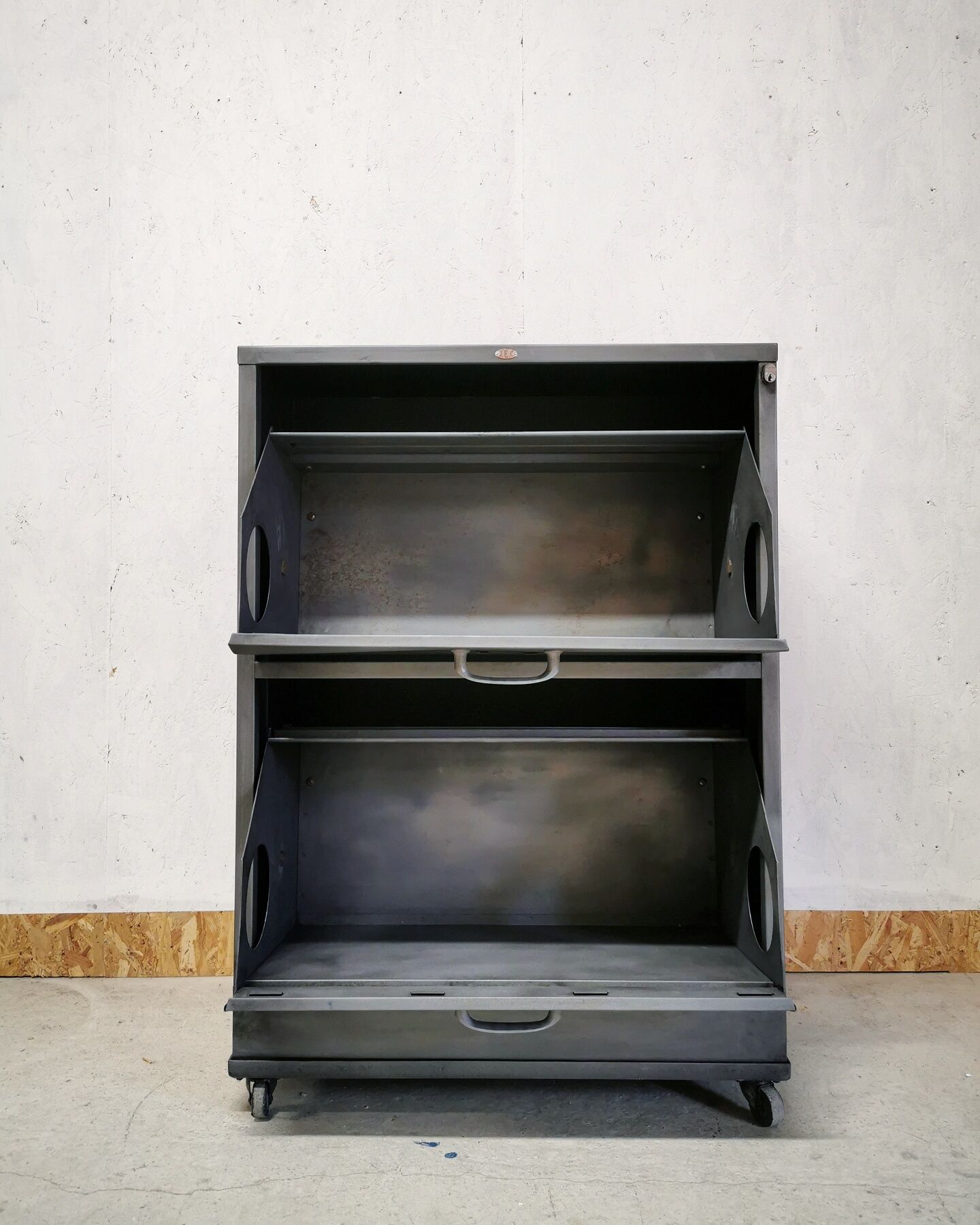 Jec industrial storage furniture
