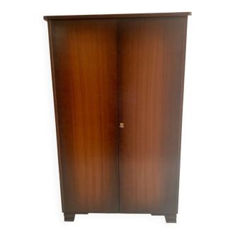Armoire vintage pieds compas