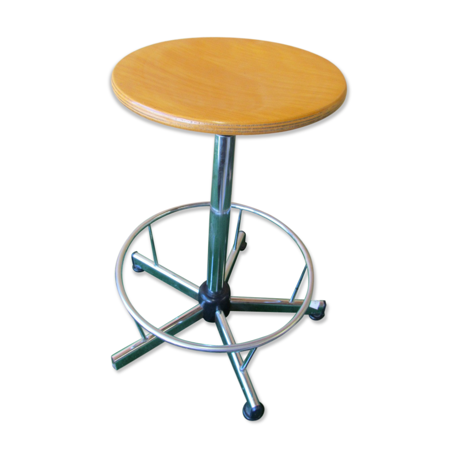 Turning industrial stool