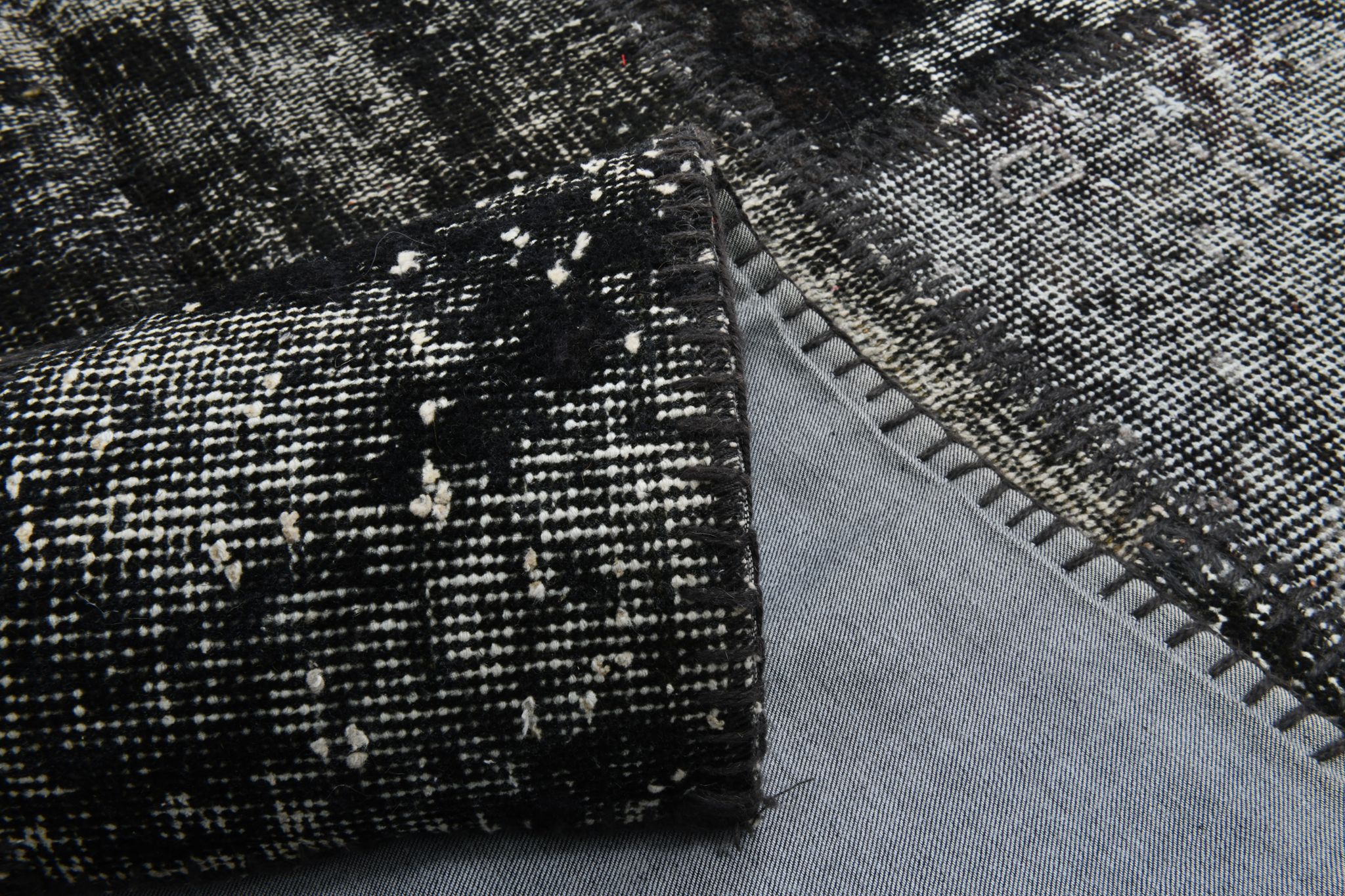 Tapis oriental blanc & noir 311x213