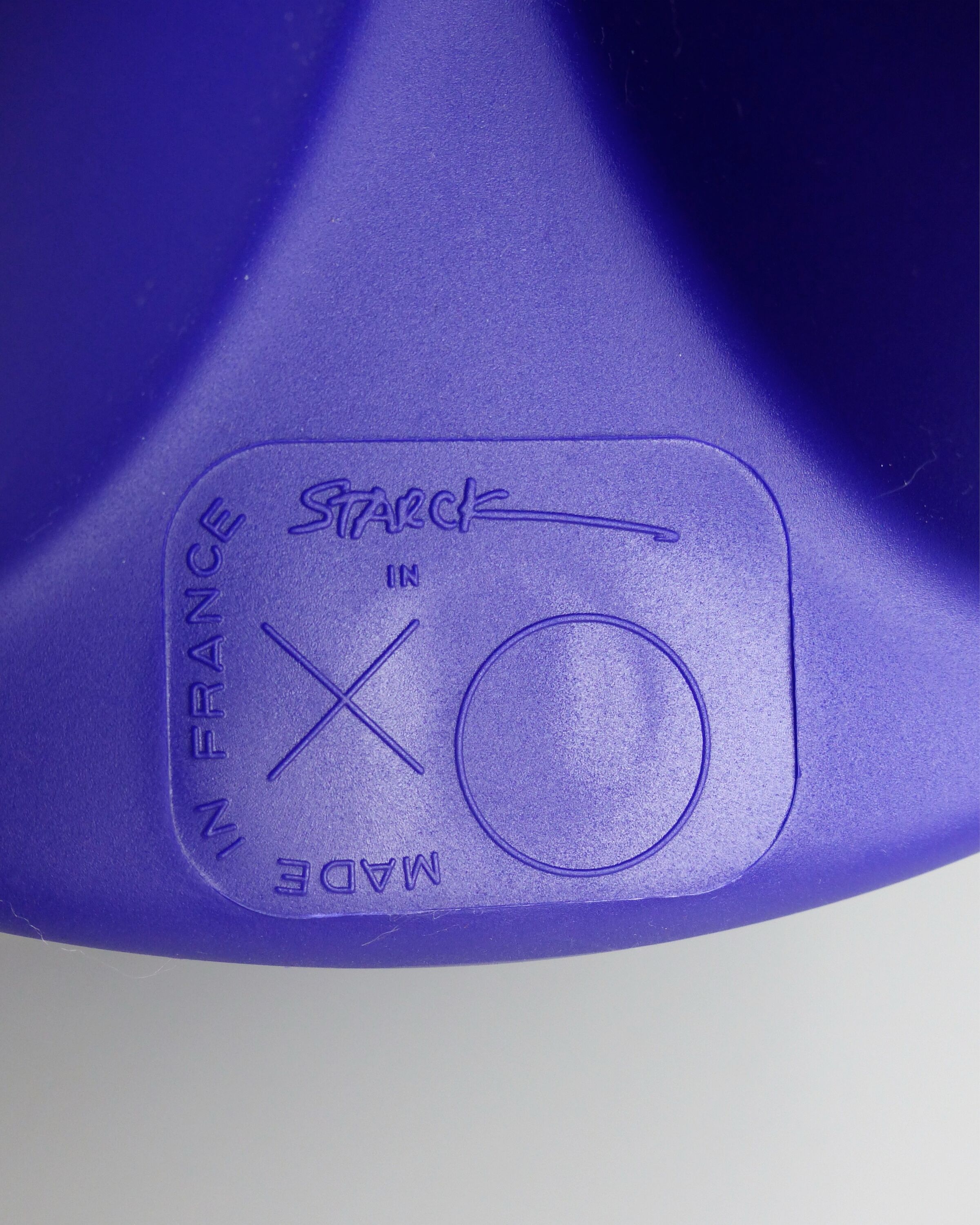 Purple stool Bubu 1er XO by Philippe Starck