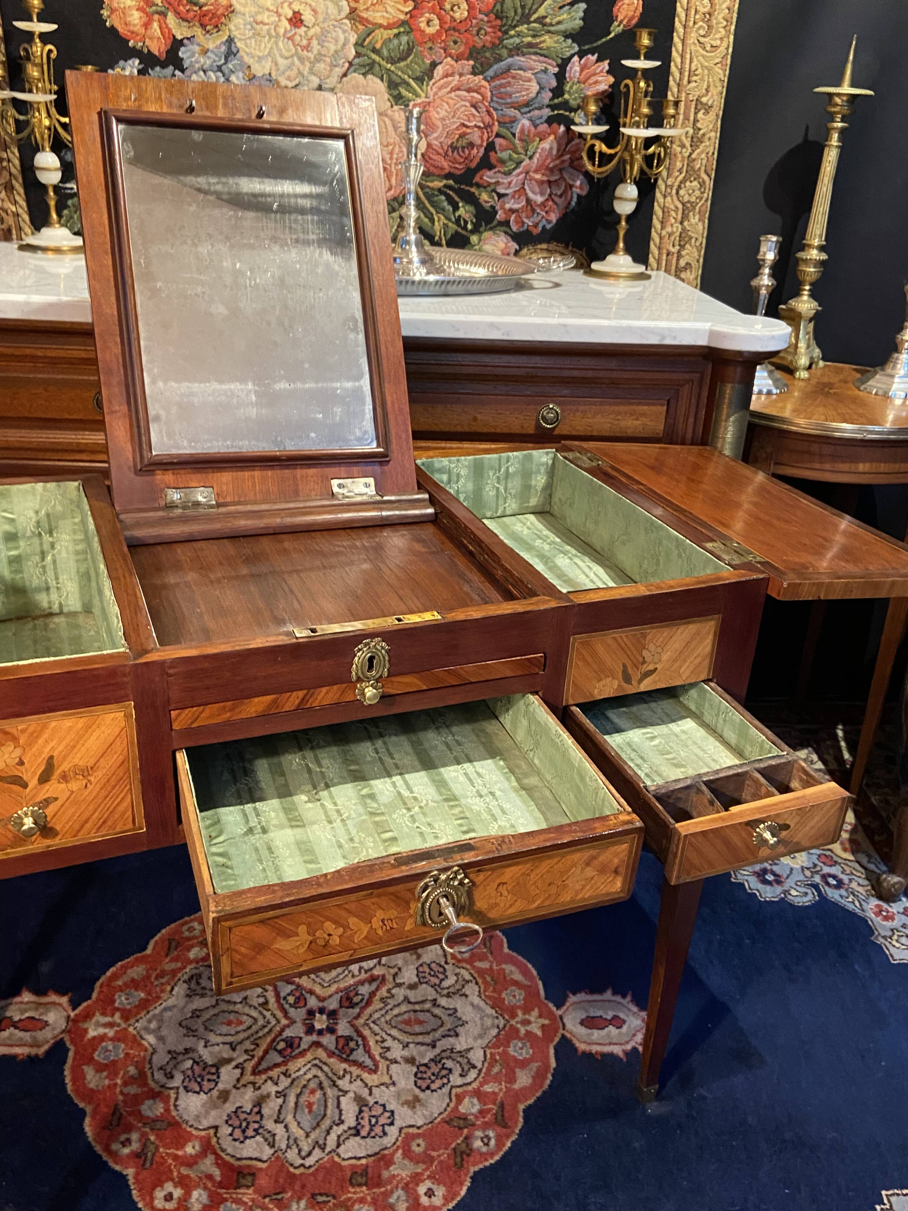 18th-century hairdresser with Louis XVI marquetry decoration.