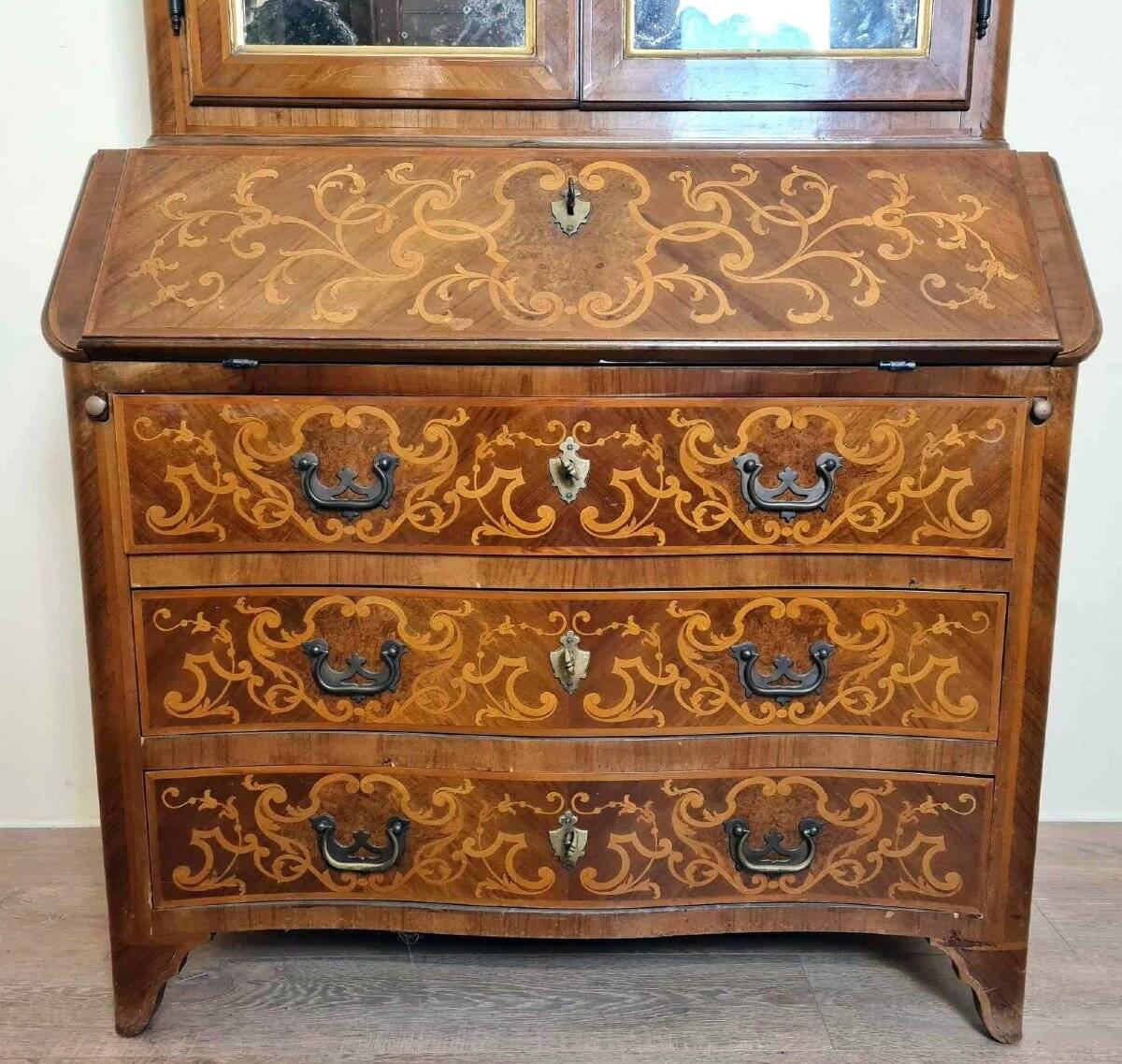 Venetian scriban secretary in Louis XV style, inlaid with walnut.
