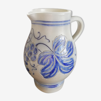 Pitcher in grey and blue Alsace sandstone