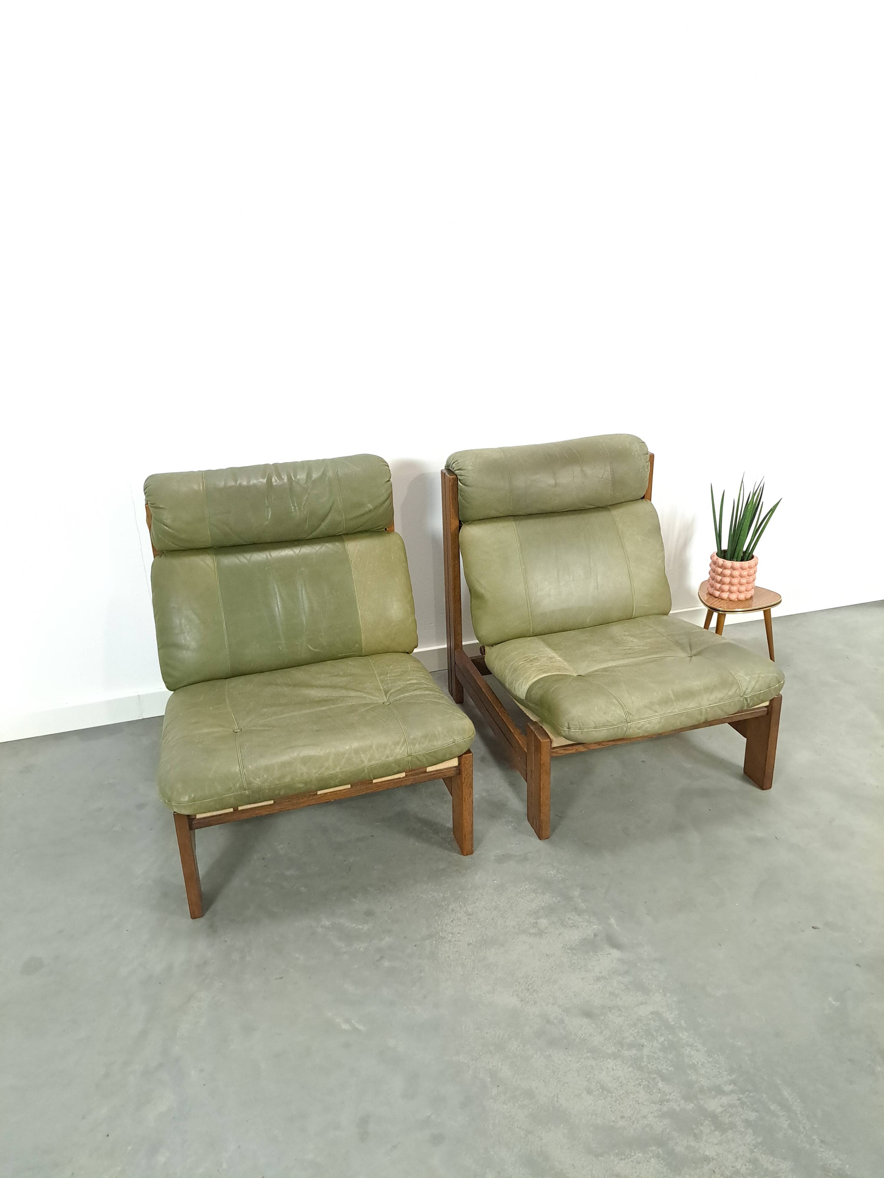 Green leather and oak wood armchair
