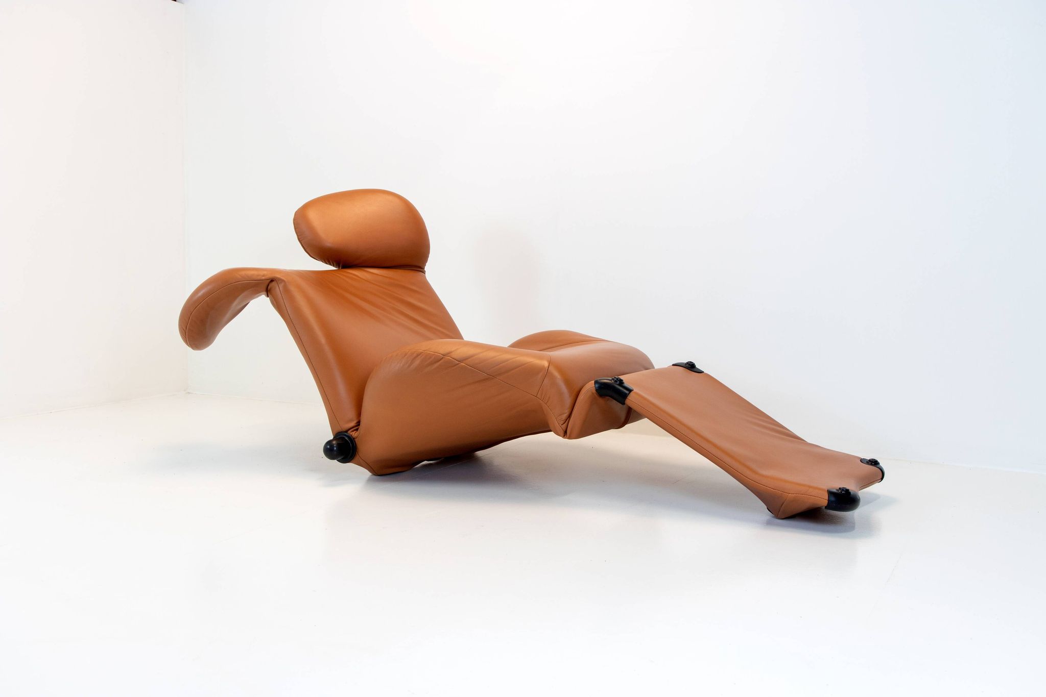 Fauteuil Cassina 111 Wink par Toshiyuki Kita