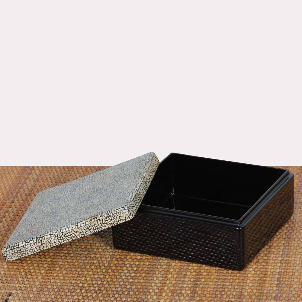 Eggshell box by Annam Heritage, 20th-century work