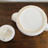 Fruit pattern slip teapot