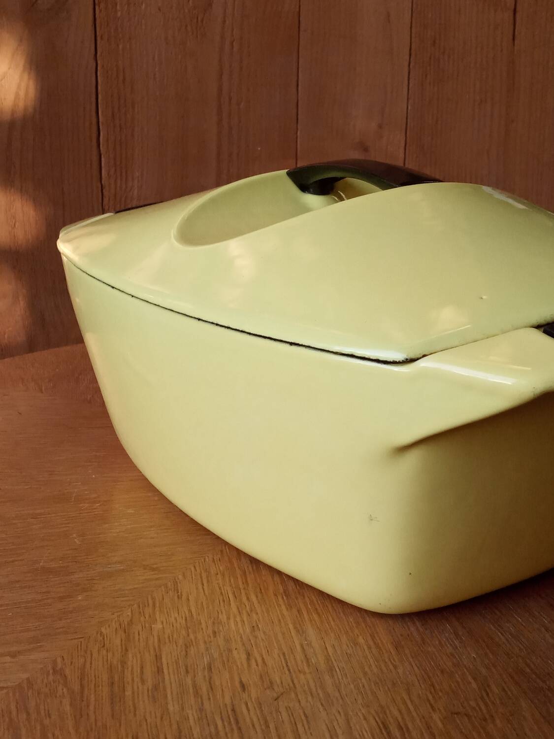 Cocotte lecreuset Coquelle by Raymond Loewy