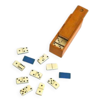 Box of dominoes