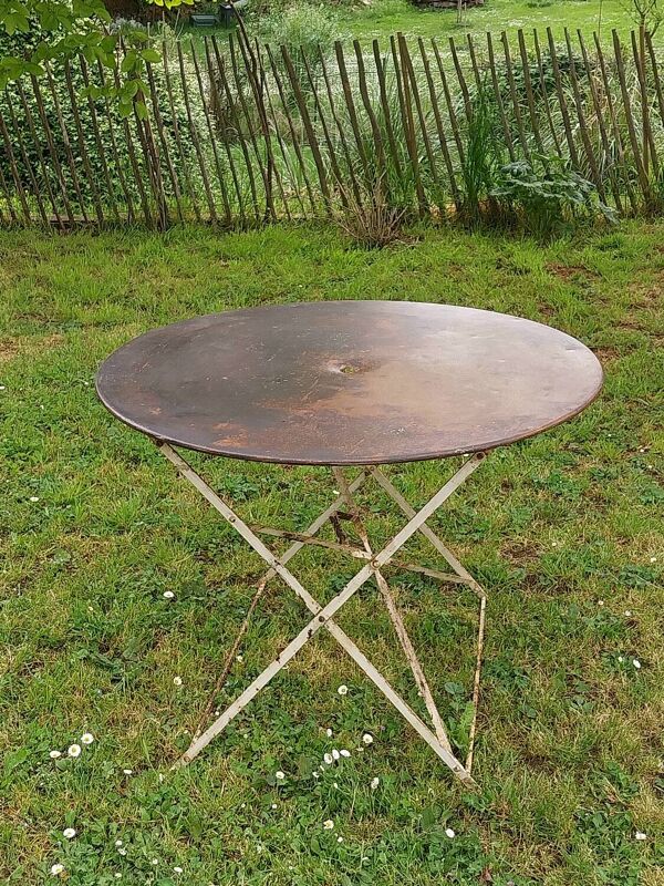 Table ronde de jardin