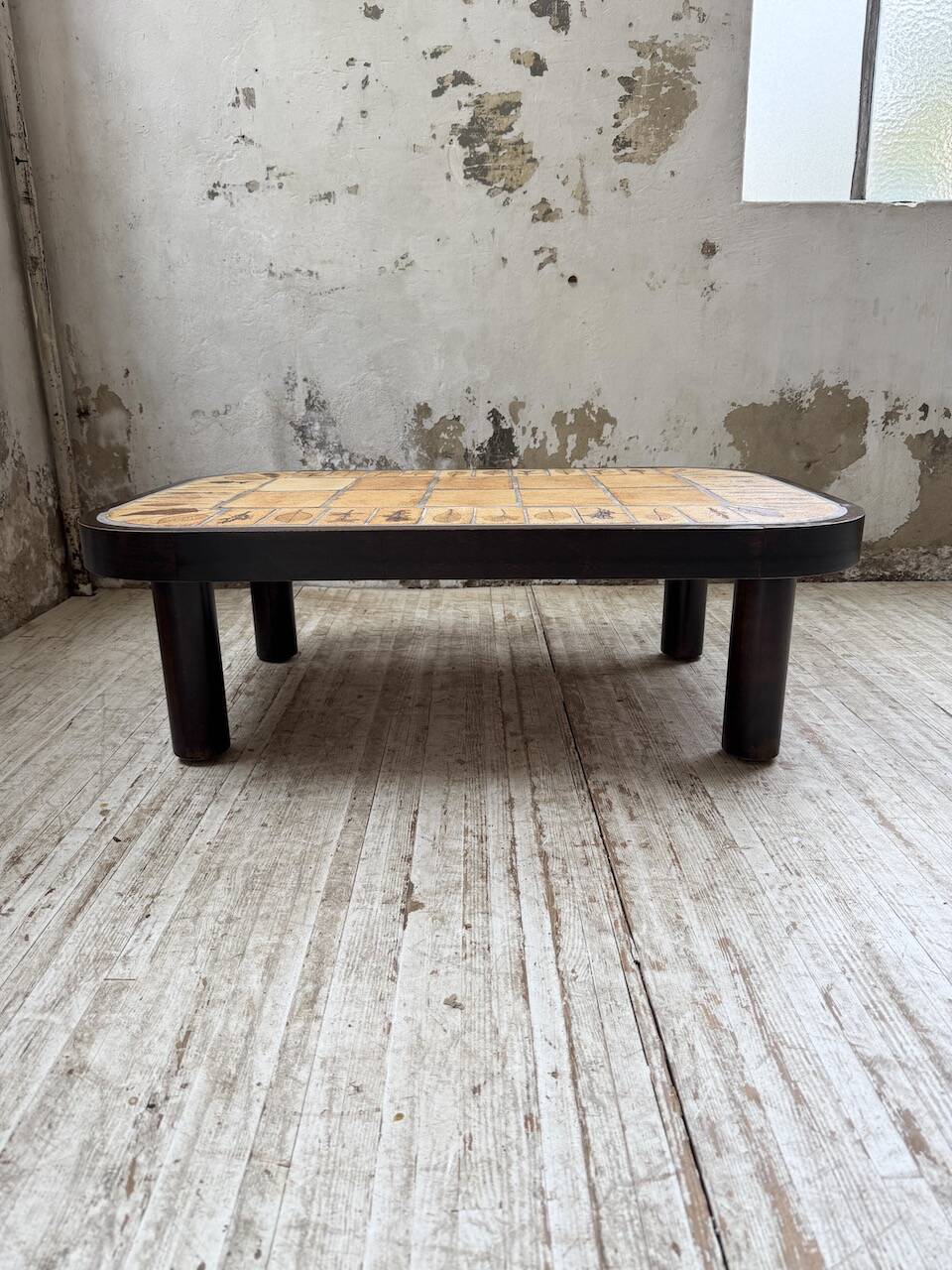 Capron “herbarium” oval coffee table