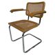 Chaise Cesca modèle Marcel Breuer avec accoudoirs B64