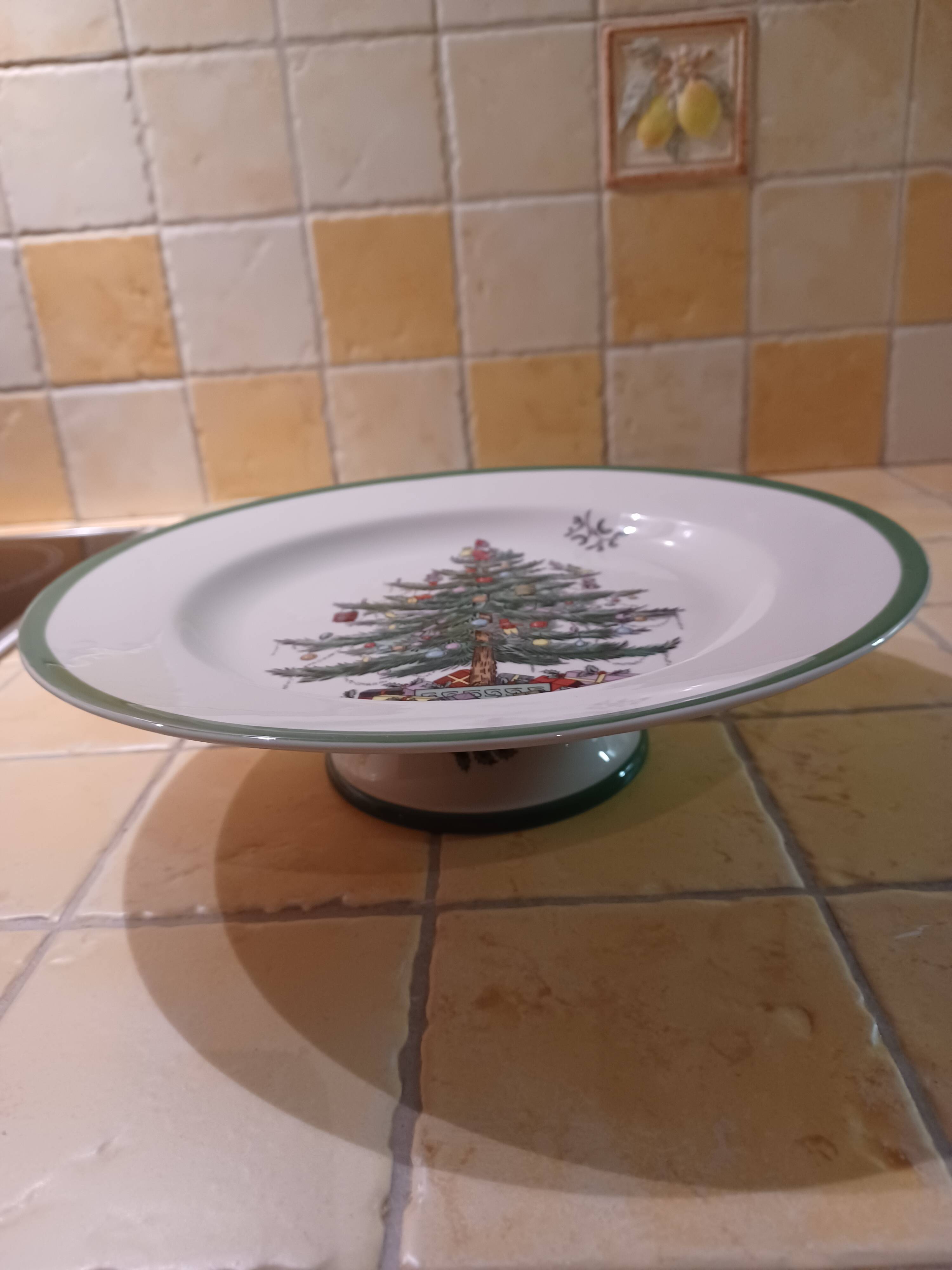 Christmas cake plate (on foot)