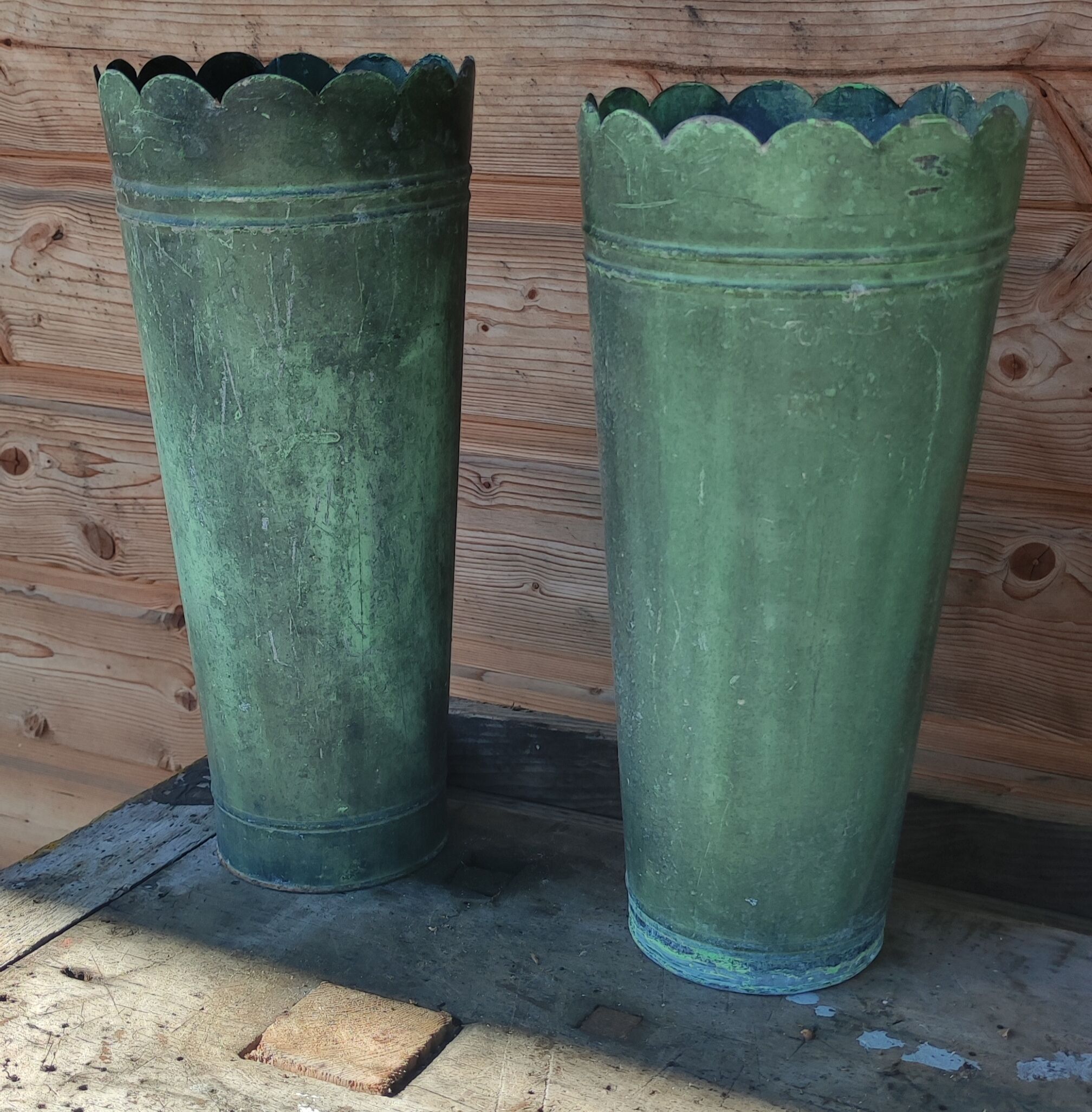 Lot 10 anciens pots de fleuriste en zinc