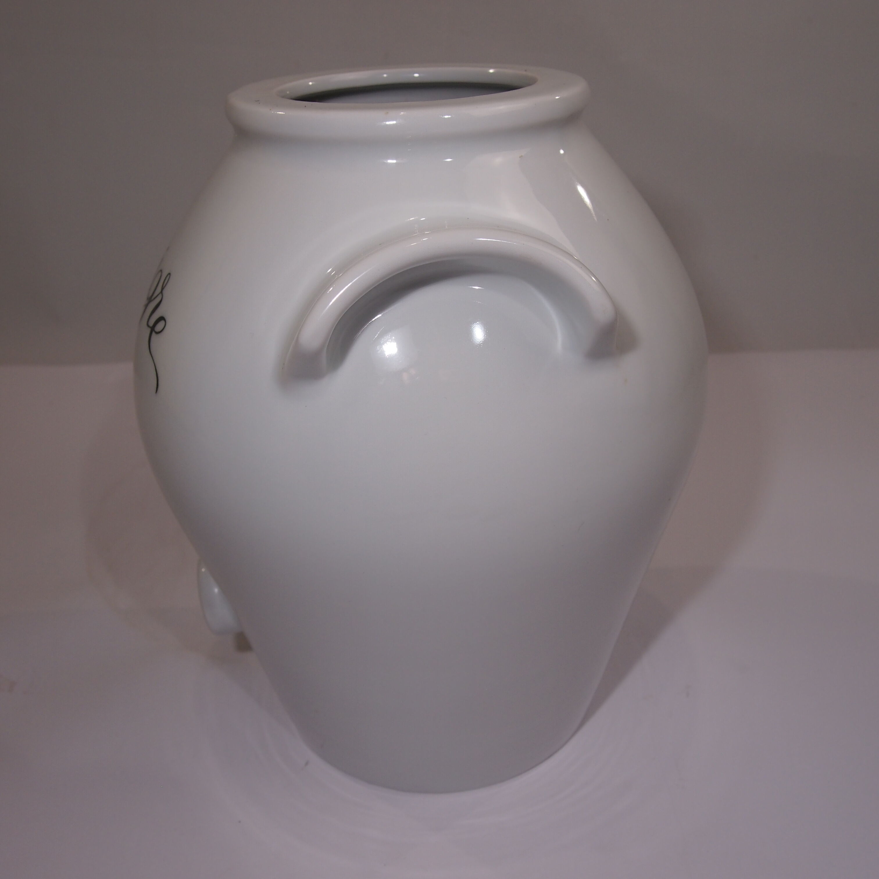 Vinaigrier porcelain