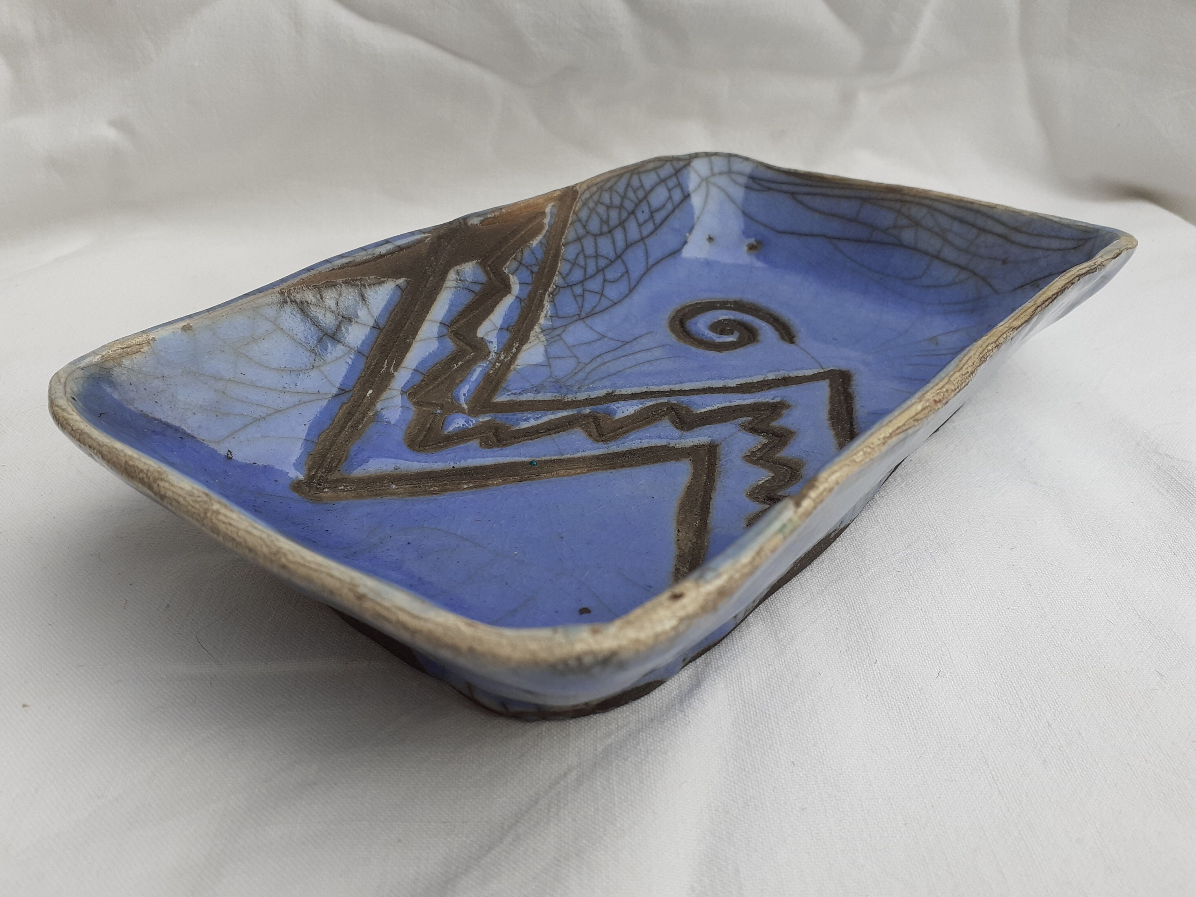 Ceramic trinket bowl