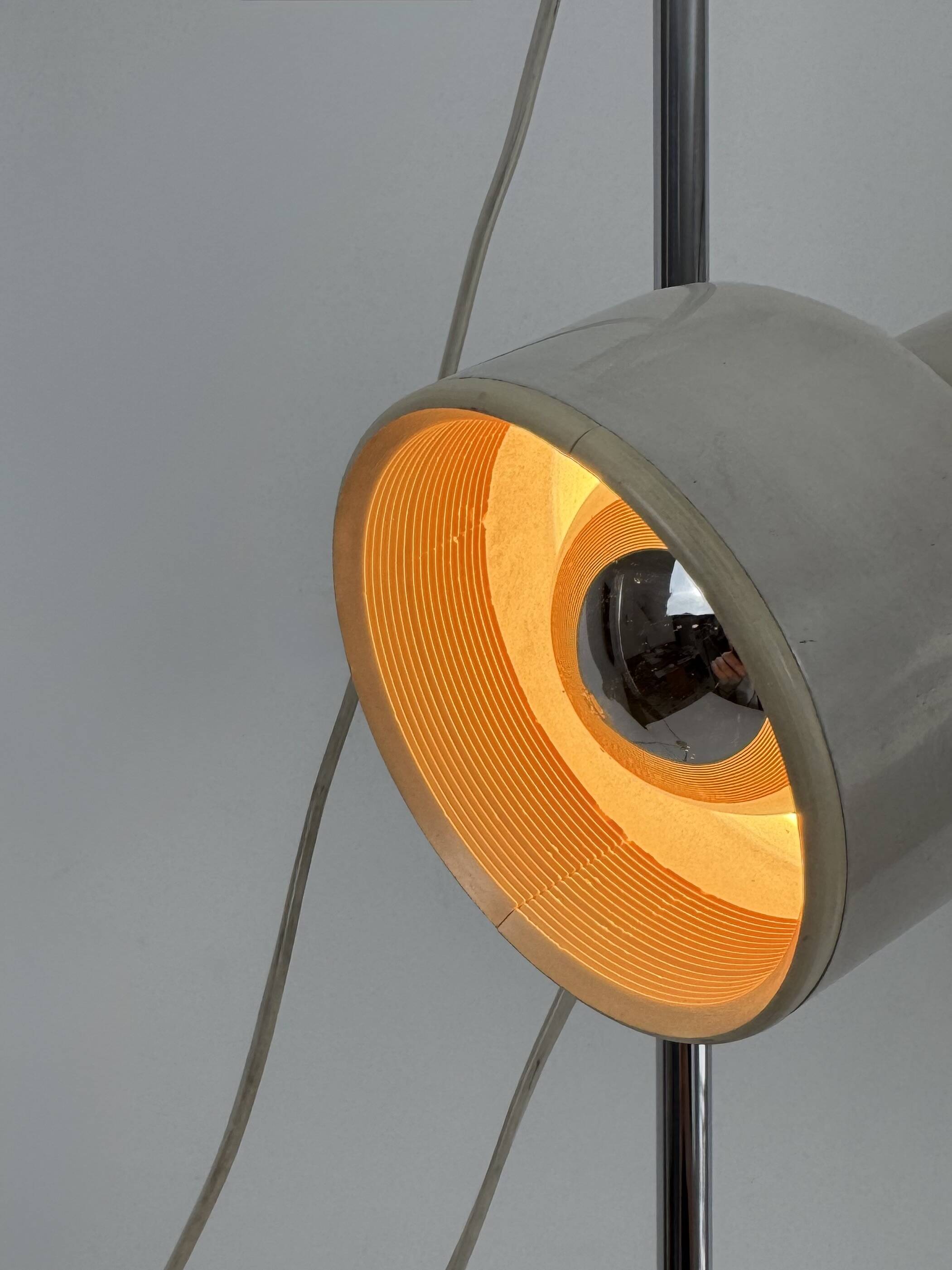 Vintage adjustable floor lamp, chrome and pressed moulded beige ABS, France 1970.