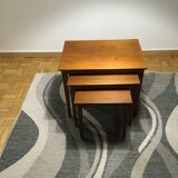 Tables gigognes