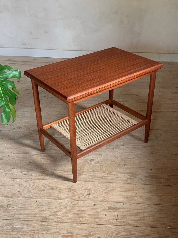 Table basse porte-revue vintage en teck et corde