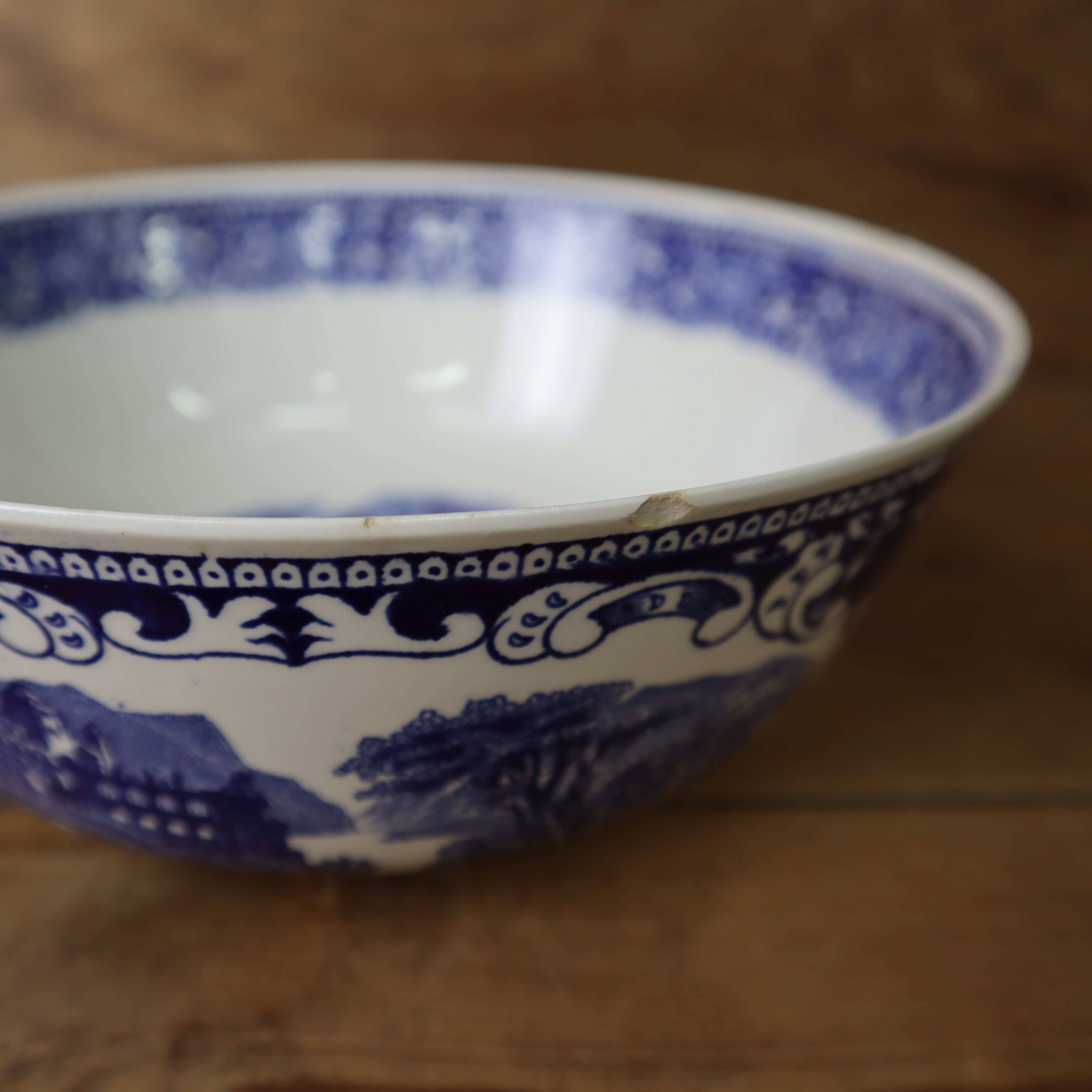 Royal Sphinx Salad Bowl Cambridge Holland