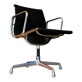 Fauteuil pivotant Charles et Ray Eames 1958