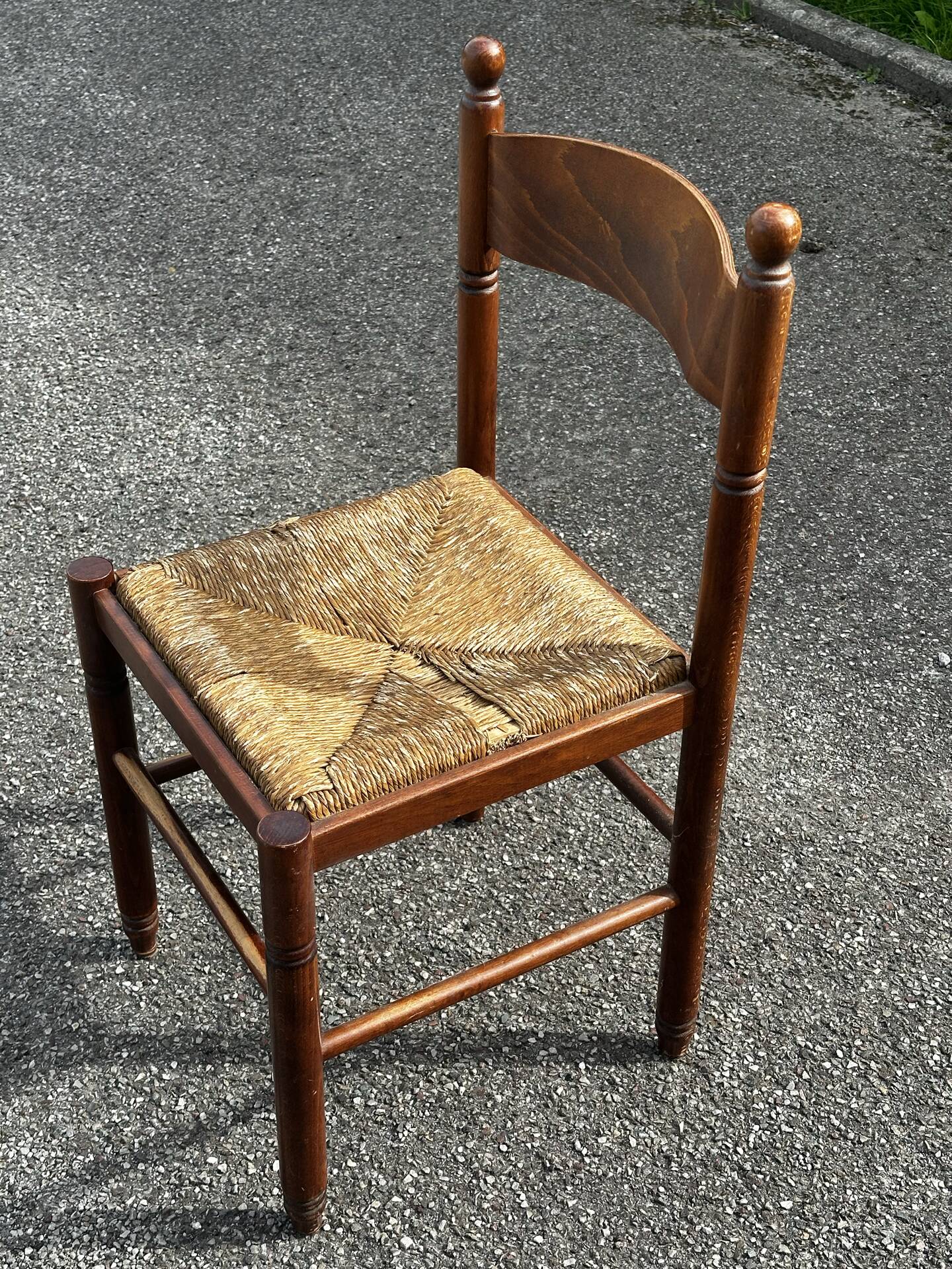 Set of 3 vintage wooden and straw chairs – 1950s