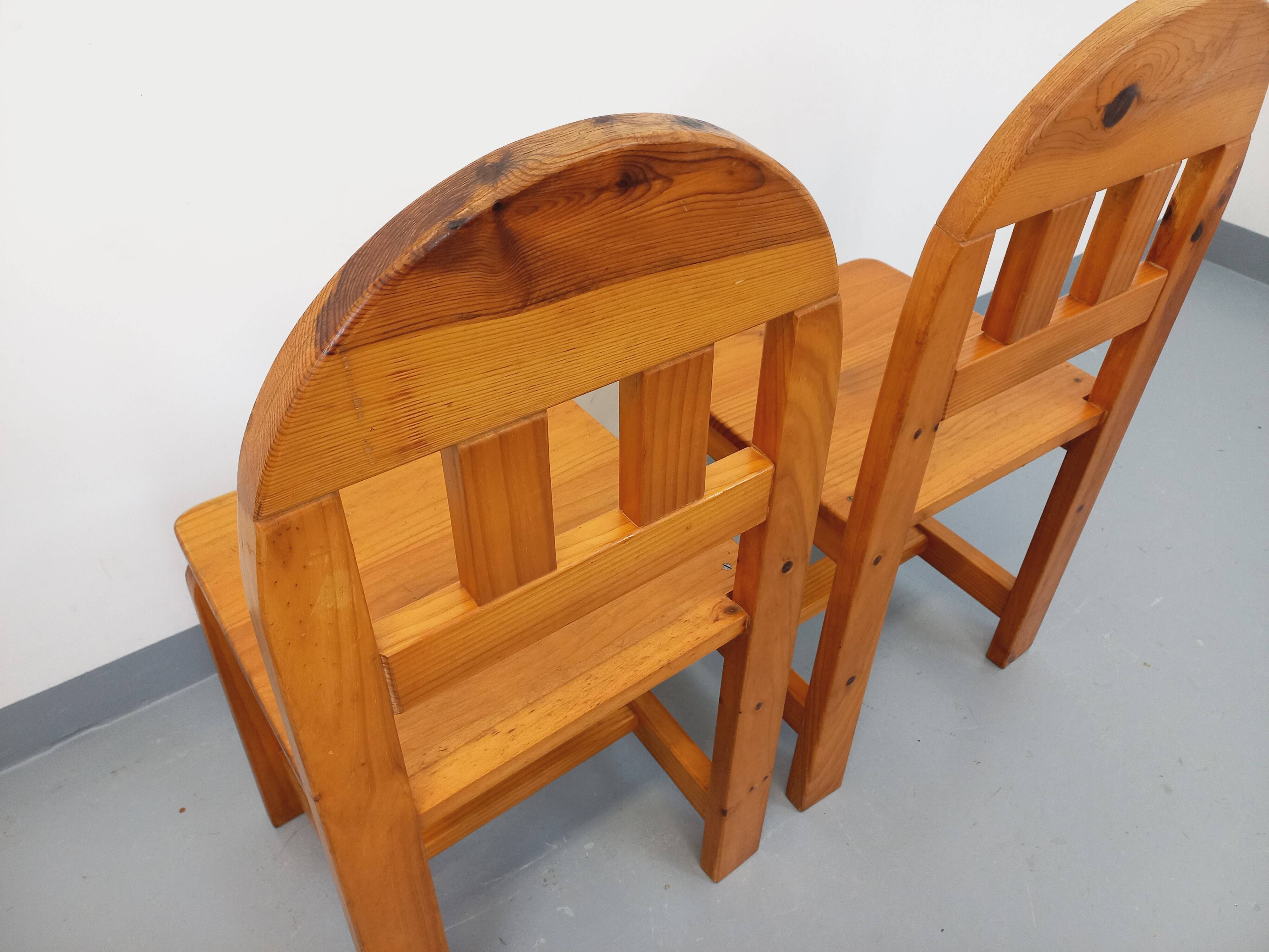 Paire de chaises vintage en pin des années 70 80