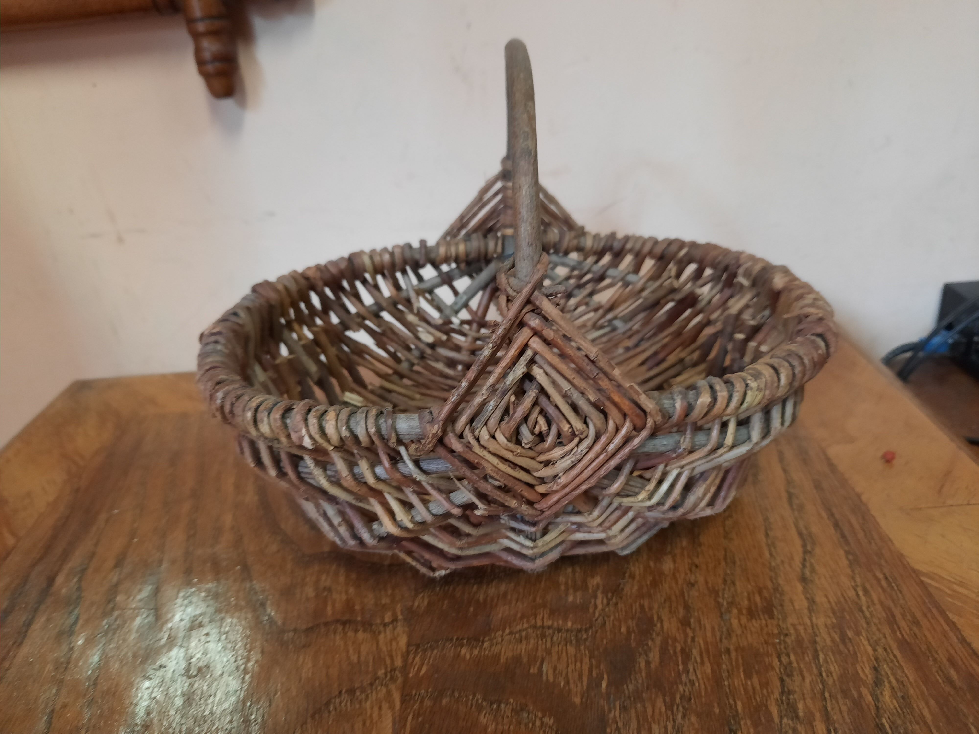 Lot of old wicker baskets