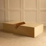 Coffee table / magazine rack