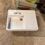 Ceramic sink with drainer