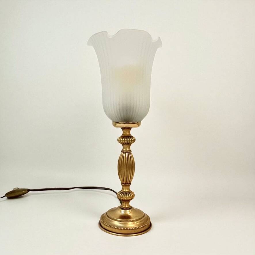 Vintage French Empire table lamp in gilded brass, opaline, pleated tulip, Belle Époque