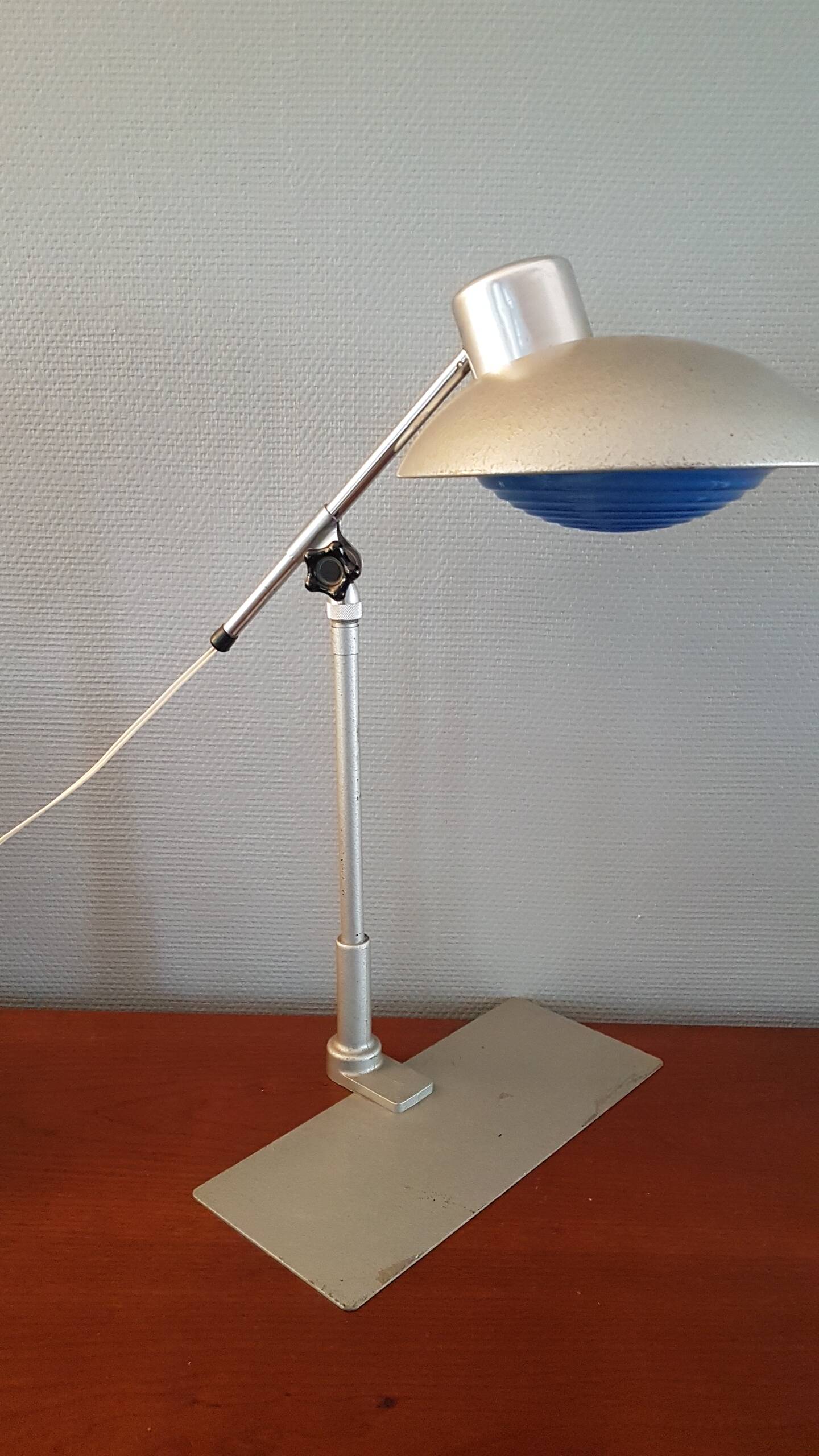 Old articulated lamp signed Ferdinand Solère