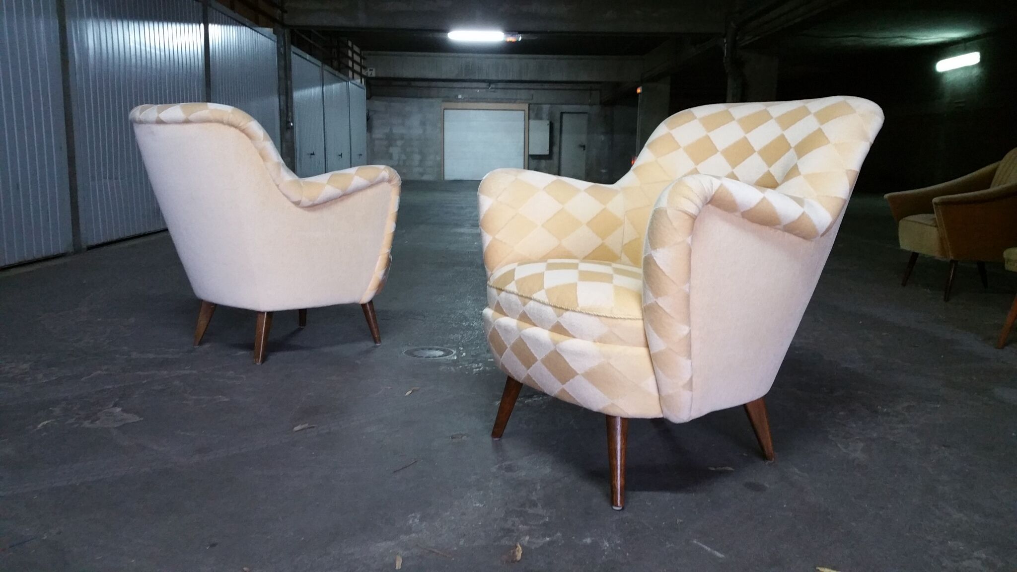 Restored organic year 50-60 club Chair