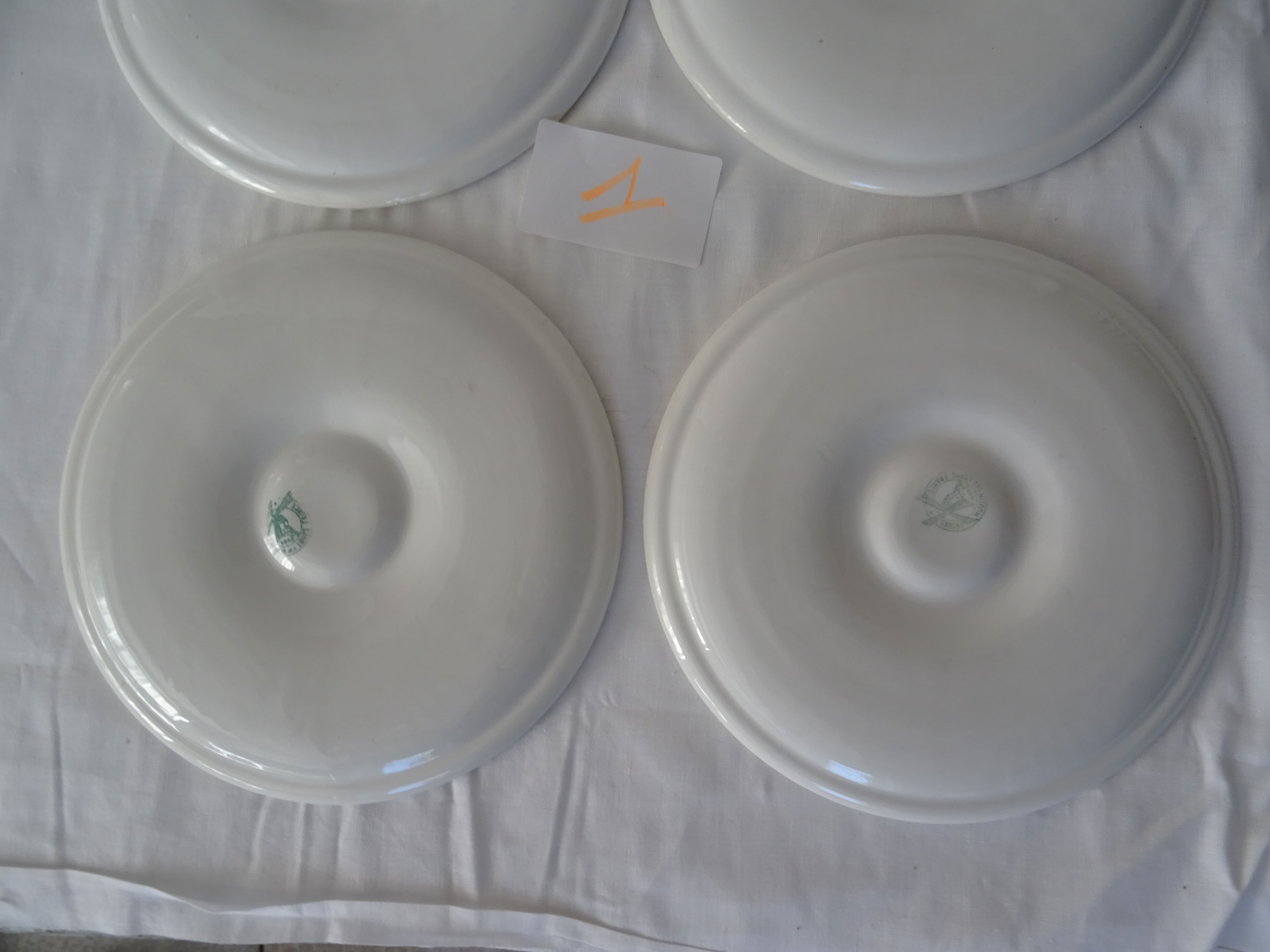 6 Plates oysters mills wolves 430112 shade of gray faience L1